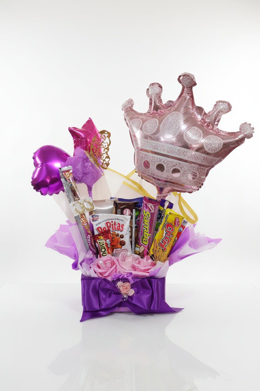 Arreglo corona morado con canasta morada, rosas rosadas y globos – vista 2
