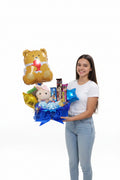 Caja Azul con Peluche, Globos y Golosinas 🐰💙